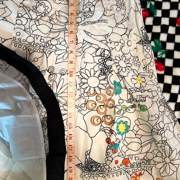 NWOT Sunny Leigh skirt with embroidery flowers. Measurements added - Picture 11 of 14